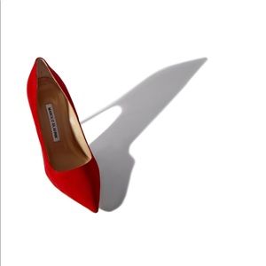 MANOLO BLAHNIK Red Suede Pointed Toe Pumps